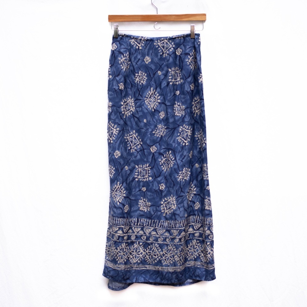 Vtg Express Wrap Skirt M Blue Batik Rayon Maxi Resort Coastal Boho Beach USA Y2K - Picture 8 of 10